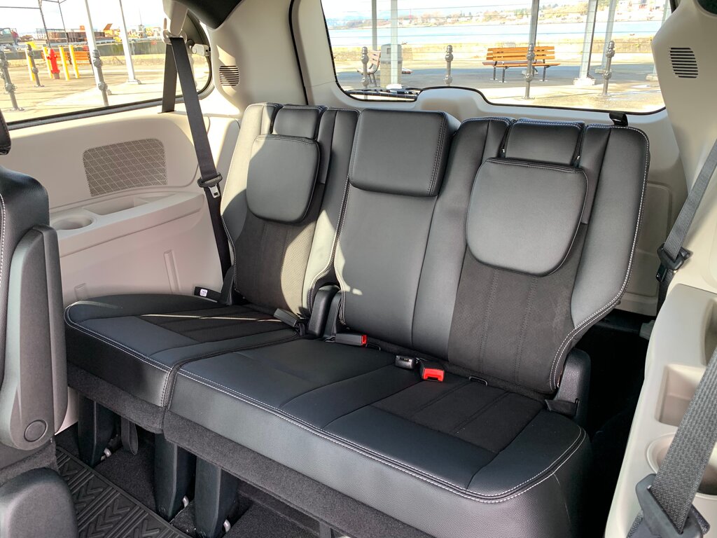 New 2019 Dodge Grand Caravan Sxt Premium Plus Minivanpassenger Van In Victoria 9cv03416 7473